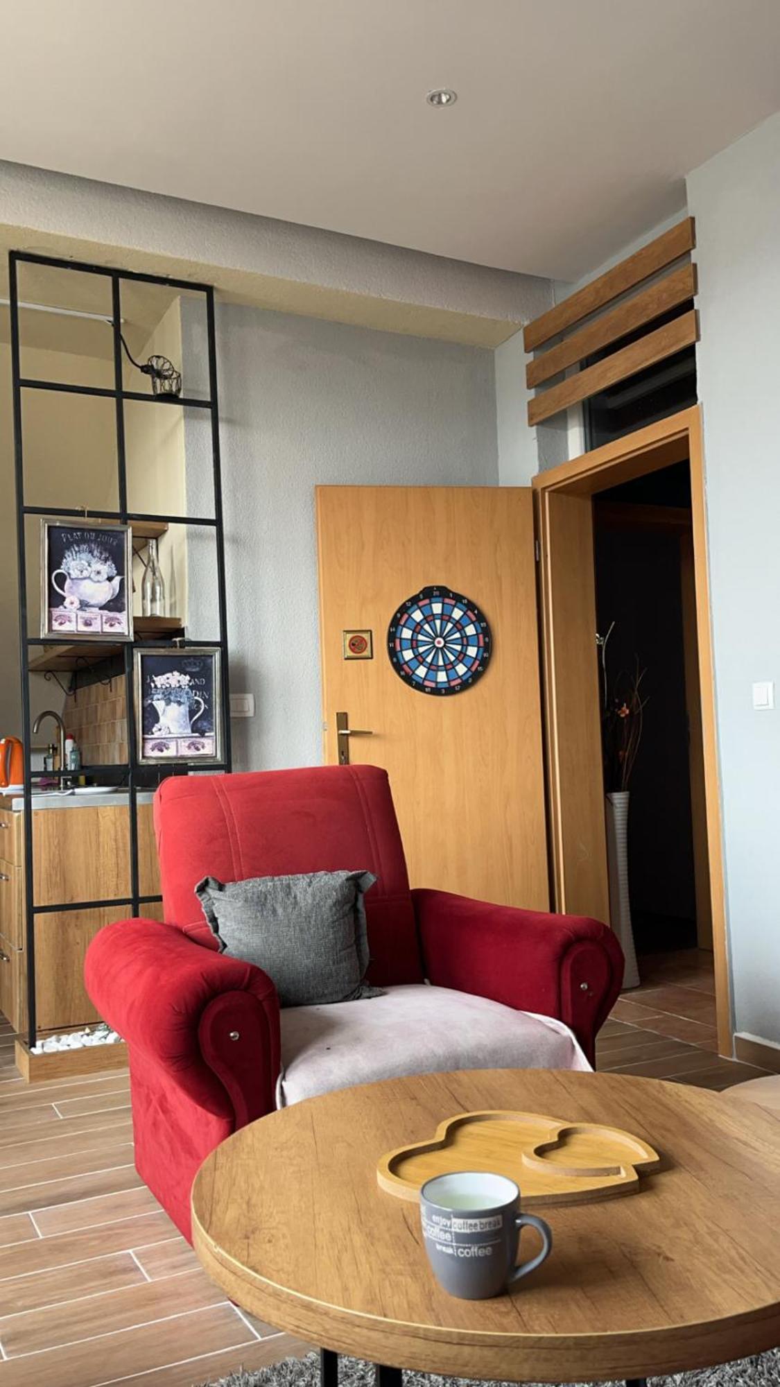 Ora-Prn,Cosy Apartment In The City Center Pristina Exterior foto